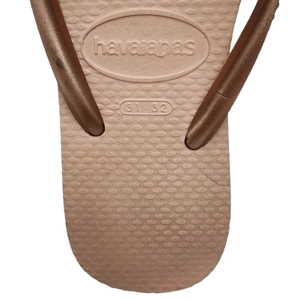 Havaianas Girls Slim Flip-flop Sandals Ballet Rose in Size 3 1/2.
